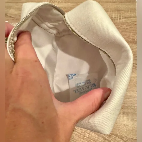 Dior Pouch - Picture 5 of 5